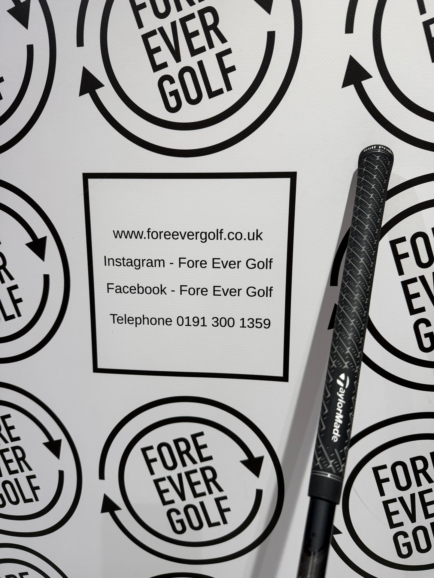 TAYLORMADE SIM MAX DRIVER / 10.5 Deg / Mens RH / 60g Stiff Flex