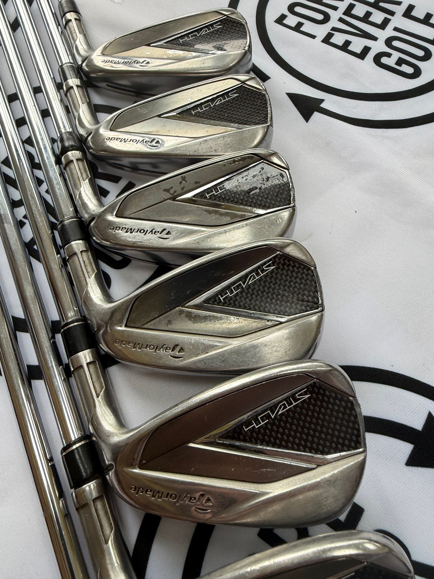 TAYLORMADE STEALTH IRONS / 5 - AW / Mens RH / 85g Reg Flex