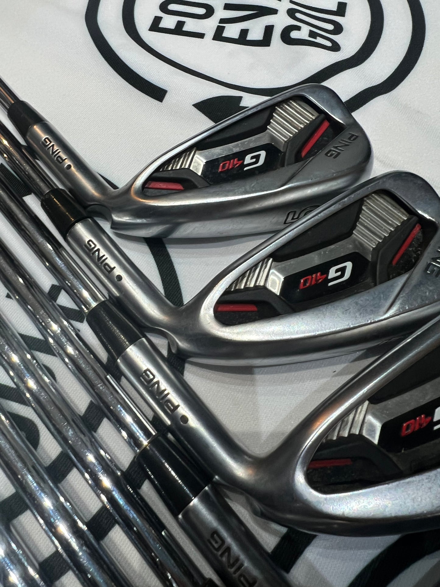 PING G410 IRONS / 5 - UW / Mens RH / 98g Reg Flex / Black Dot