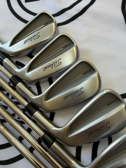 TITLEIST T100/T150 (2025) COMBO IRONS / 4 - PW / RH / 120g Stiff Flex / V.GOOD