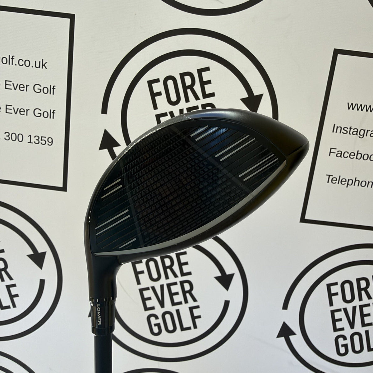 TAYLORMADE Qi4D MAX DRIVER / 10.5 Deg / Mens RH / 50g Stiff / MINT USED