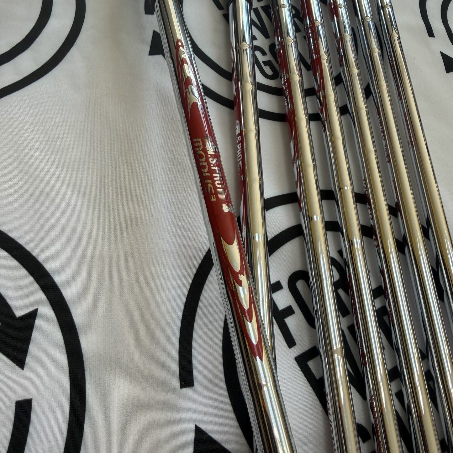 TAYLORMADE P7MC (2023) IRONS / 4-PW / Mens RH / 120g Stiff Flex / V.GOOD USED