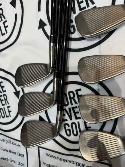 TAYLORMADE STEALTH IRONS / 5 - SW / RH 60g Reg Flex Graphite Shafts
