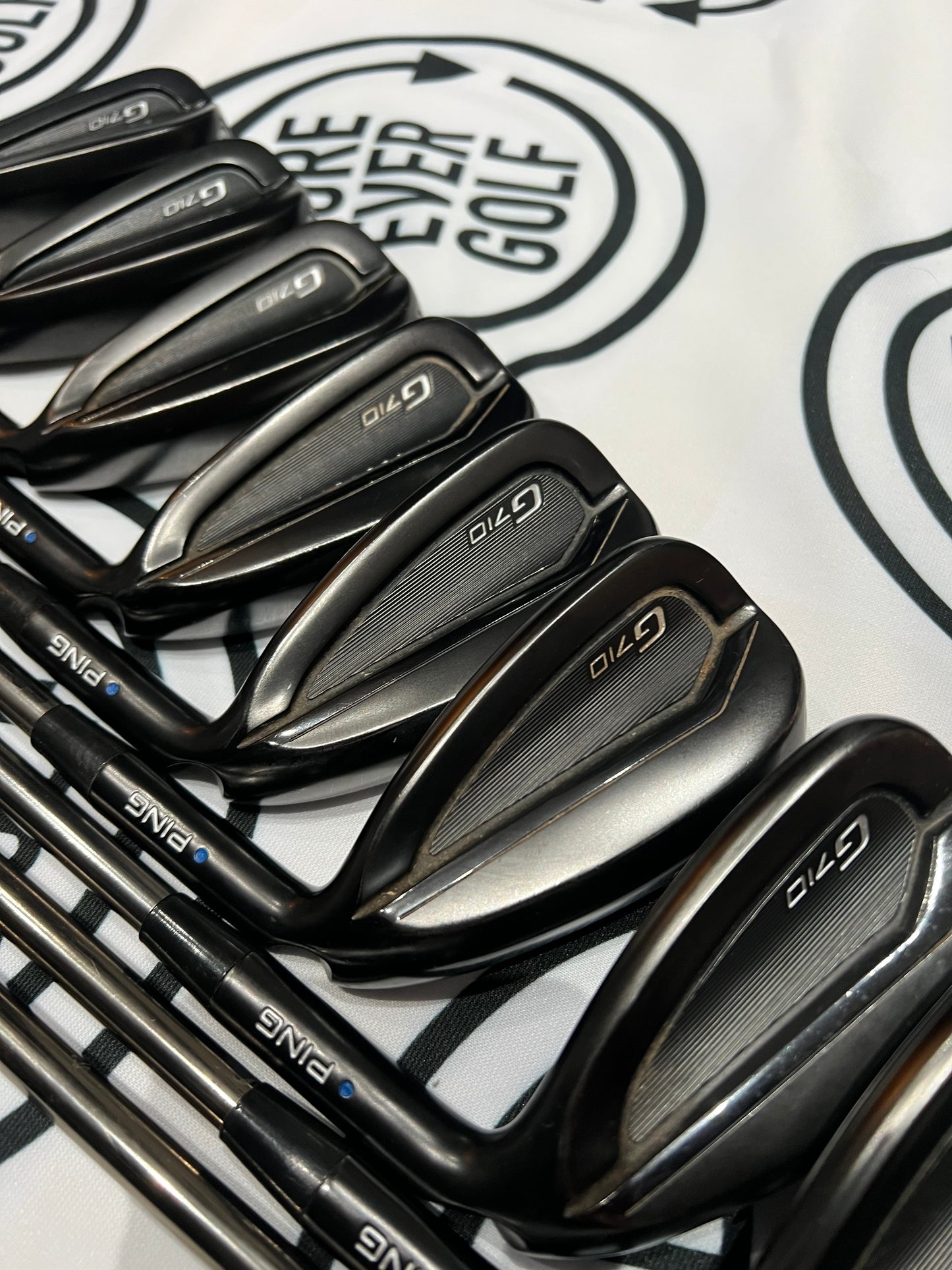 PING G710 IRONS / 4 - SW / Blue Dot / RH / Reg Flex Graphite Shafts