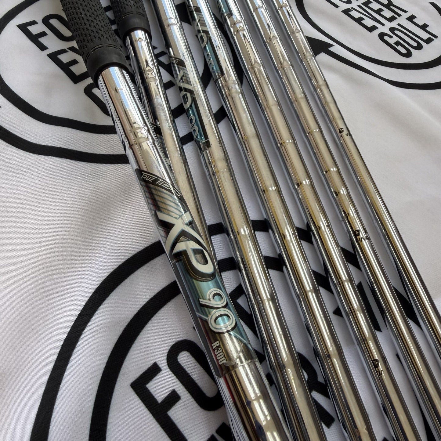 TITLEIST AP2 716 IRONS / 4 - PW / Mens RH / 90g Reg Flex / GOOD USED