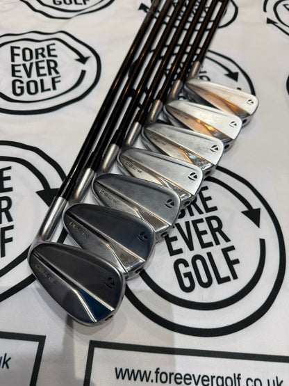 TAYLORMADE P790 (2021) IRONS / 4 - PW / RH / 105g Stiff Flex / Graphite Shafts