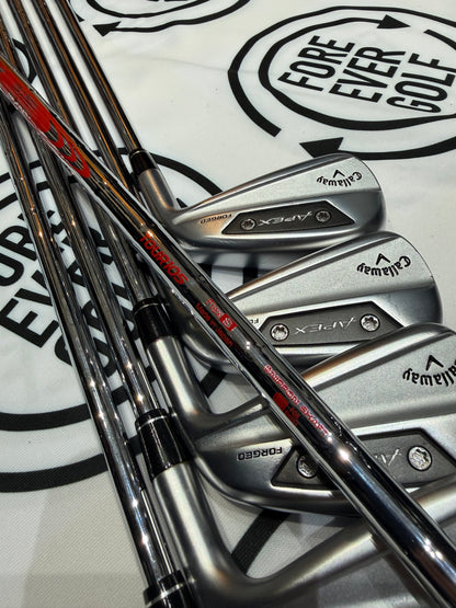 CALLAWAY APEX Ai200 IRONS / 5 - PW / RH / 105g Stiff Flex