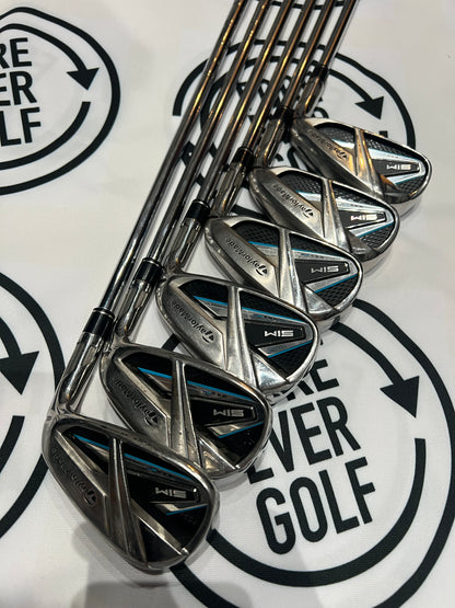TAYLORMADE SIM MAX IRONS / 5 - PW / Mens RH / 85g Reg Flex