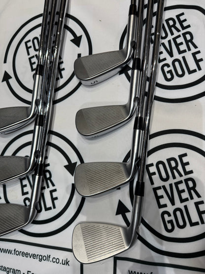 PING i530 IRONS / 5 - UW / BLACK DOT / RH / 105g Reg Flex