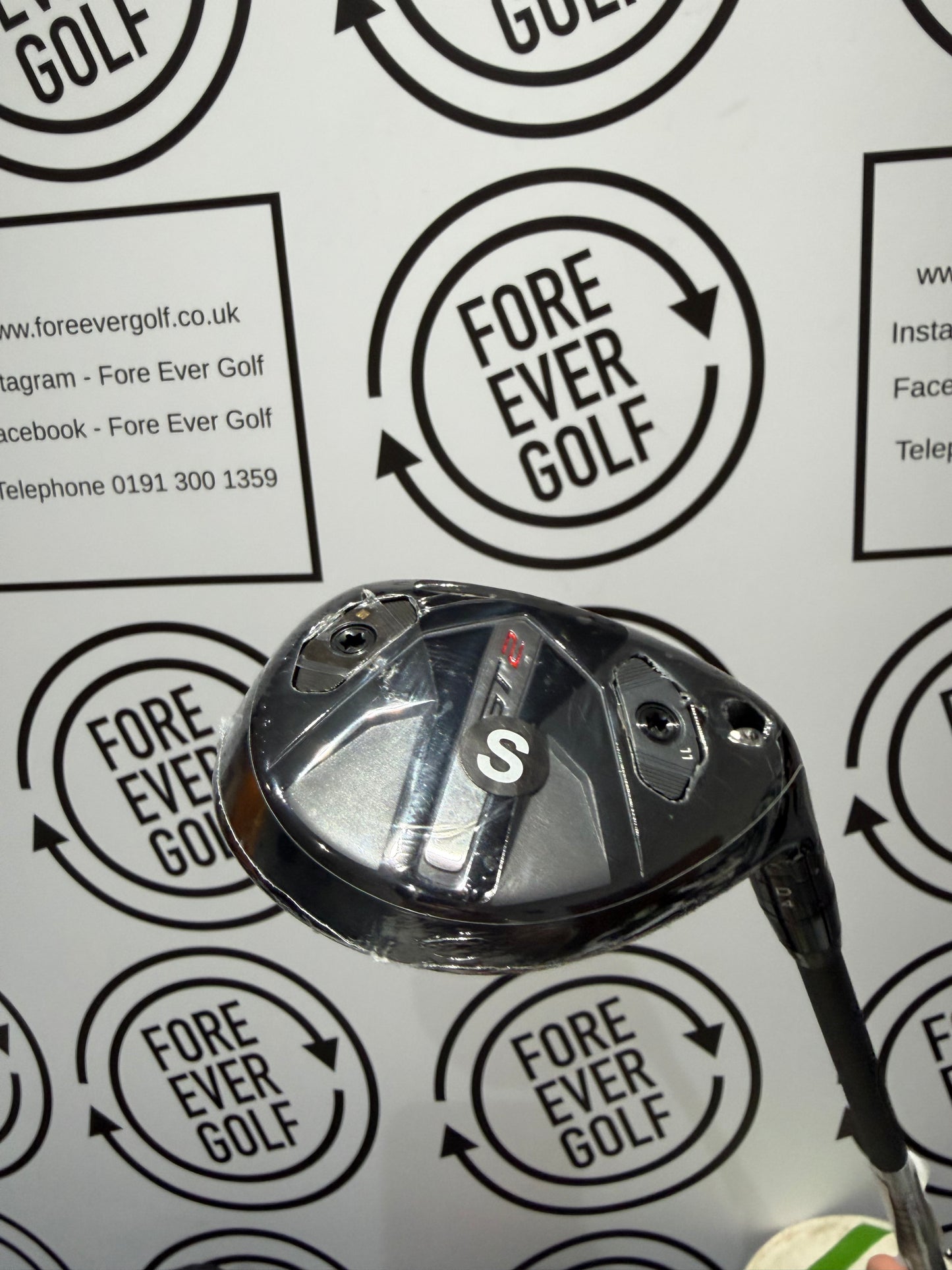 TITLEIST GT2 3 HYBRID / 18 Degree / RH / 80g Stiff Flex