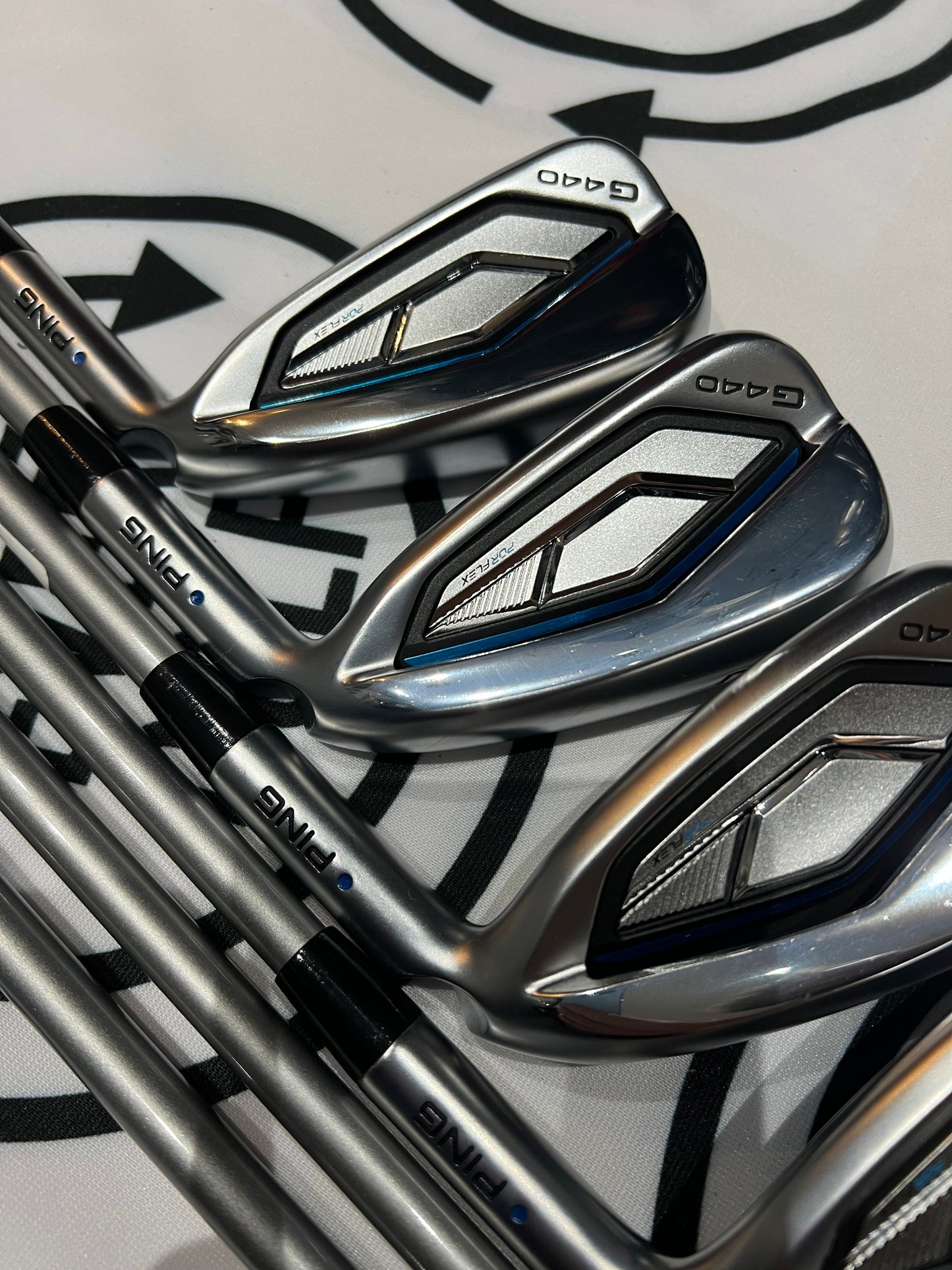 PING G440 IRONS / 6 - UW / Blue Dot / Mens RH / 35g Alta Quick Graphite Shafts