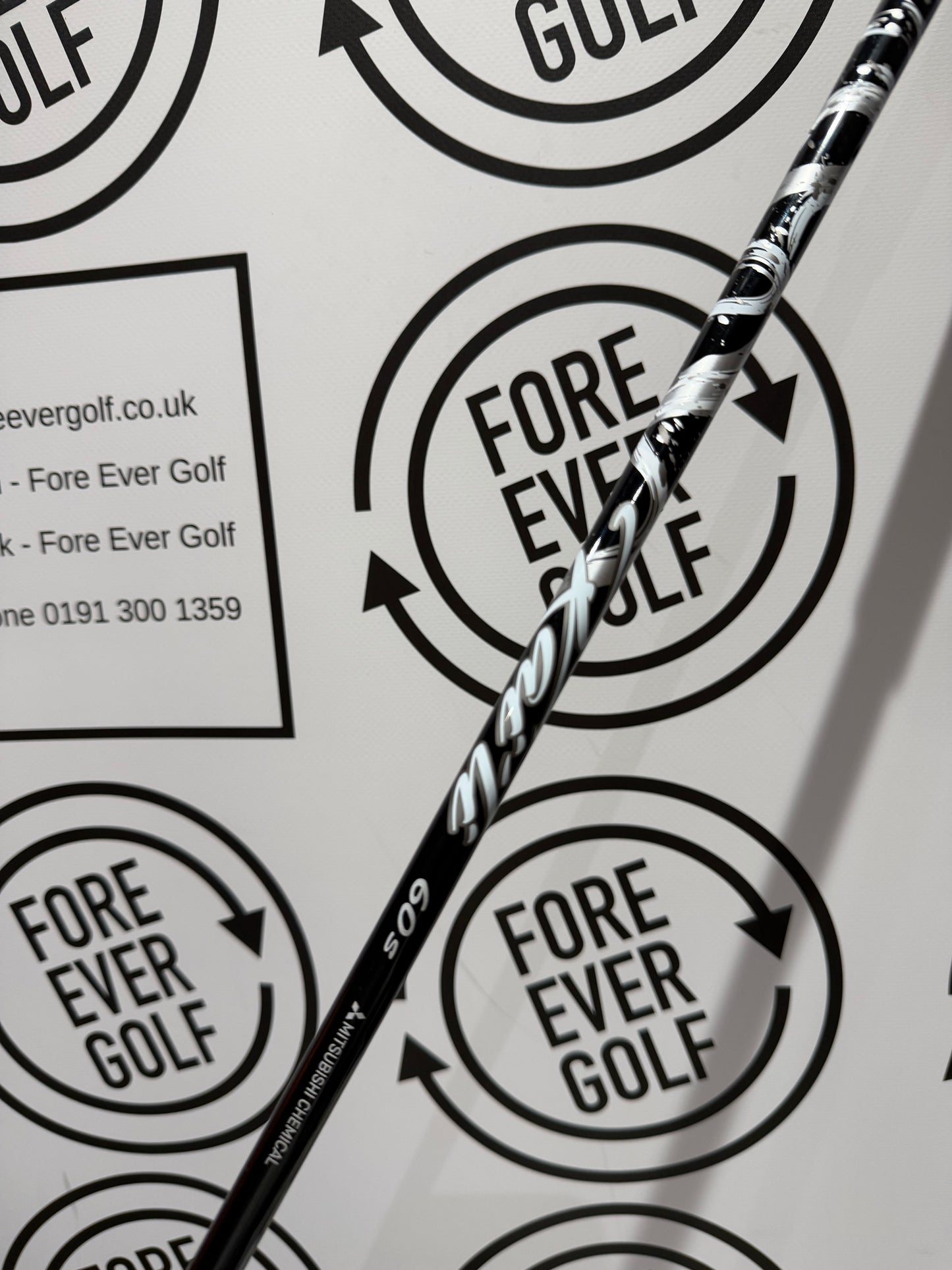 TAYLORMADE DRIVER SHAFT / 60g Stiff / 43.75” / MITSUBISHI CHEMICAL KALI (WHITE)