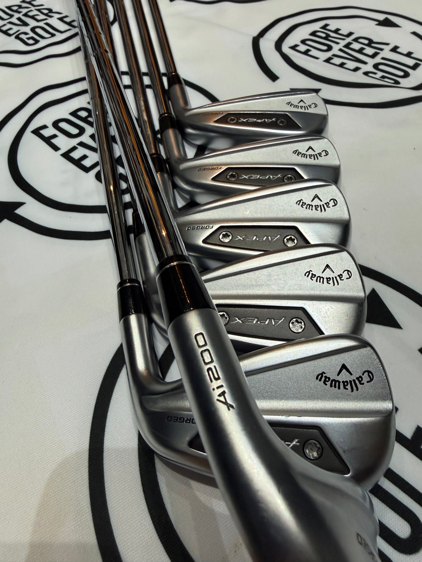 CALLAWAY APEX Ai200 IRONS / 5 - PW / RH / 105g Stiff Flex