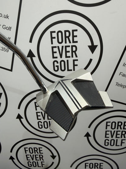 SCOTTY CAMERON PHANTOM 11 (2024) PUTTER / RH / 35”
