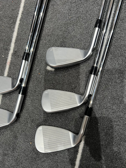 PING G440 IRONS / 6 - PW / Mens RH / Regular Flex