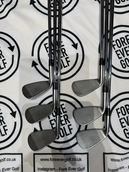 MIZUNO JPX 919 HOT METAL IRONS / 5 - PW / RH / Regular Flex