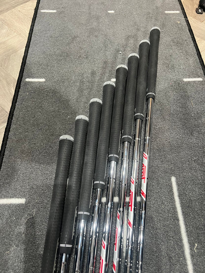 TITLEIST T350 IRONS / 4 - GW / Mens RH / Regular Flex