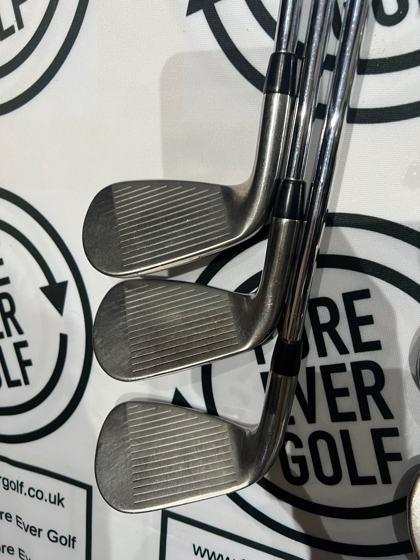 TITLEIST T300 (2019) IRONS / 5 - GW / Mens RH / 95g Stiff Flex