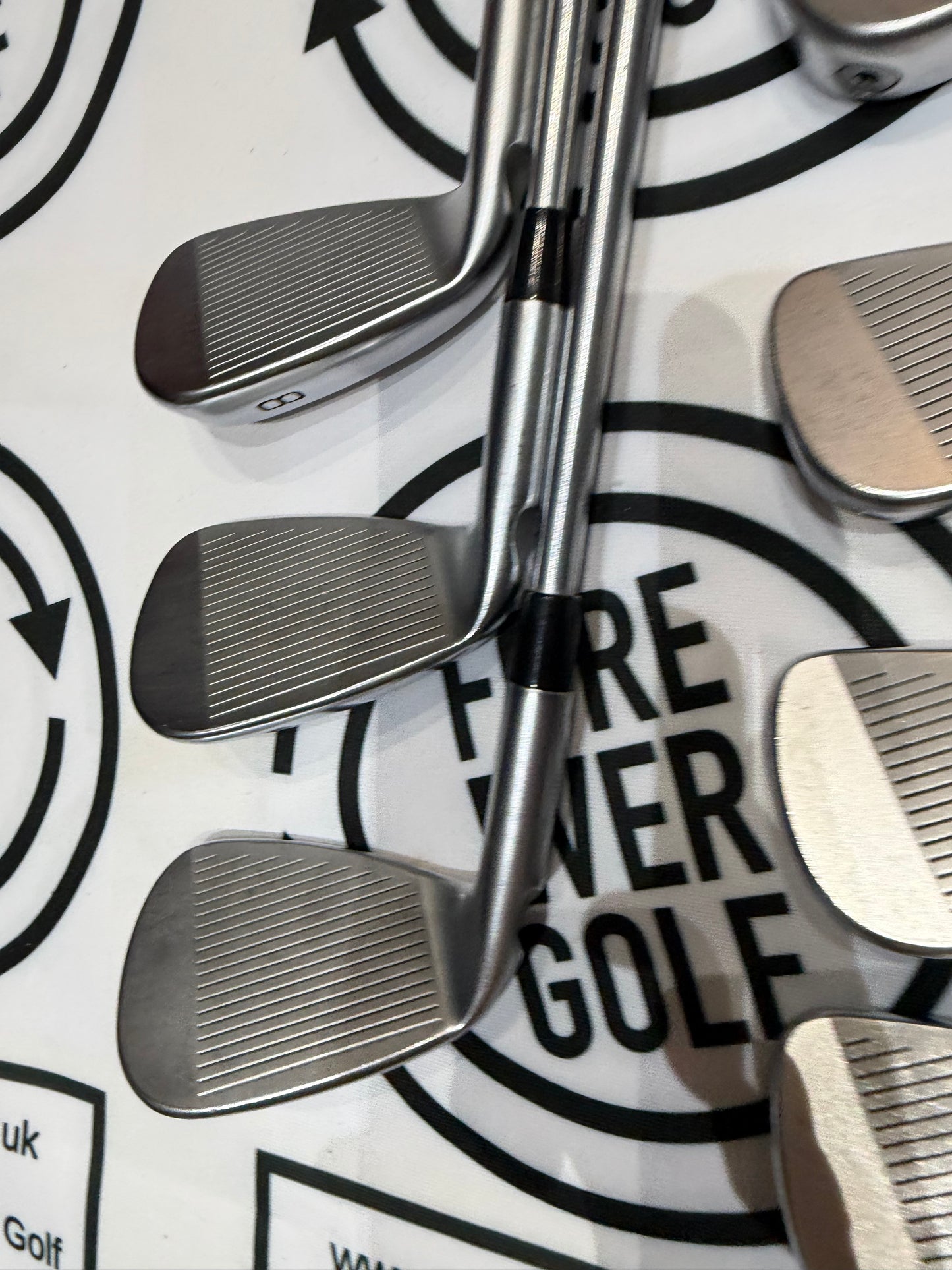 PING i230 IRONS / 4 - PW / Blue Dot / Mens RH / 115g X-Stiff Flex