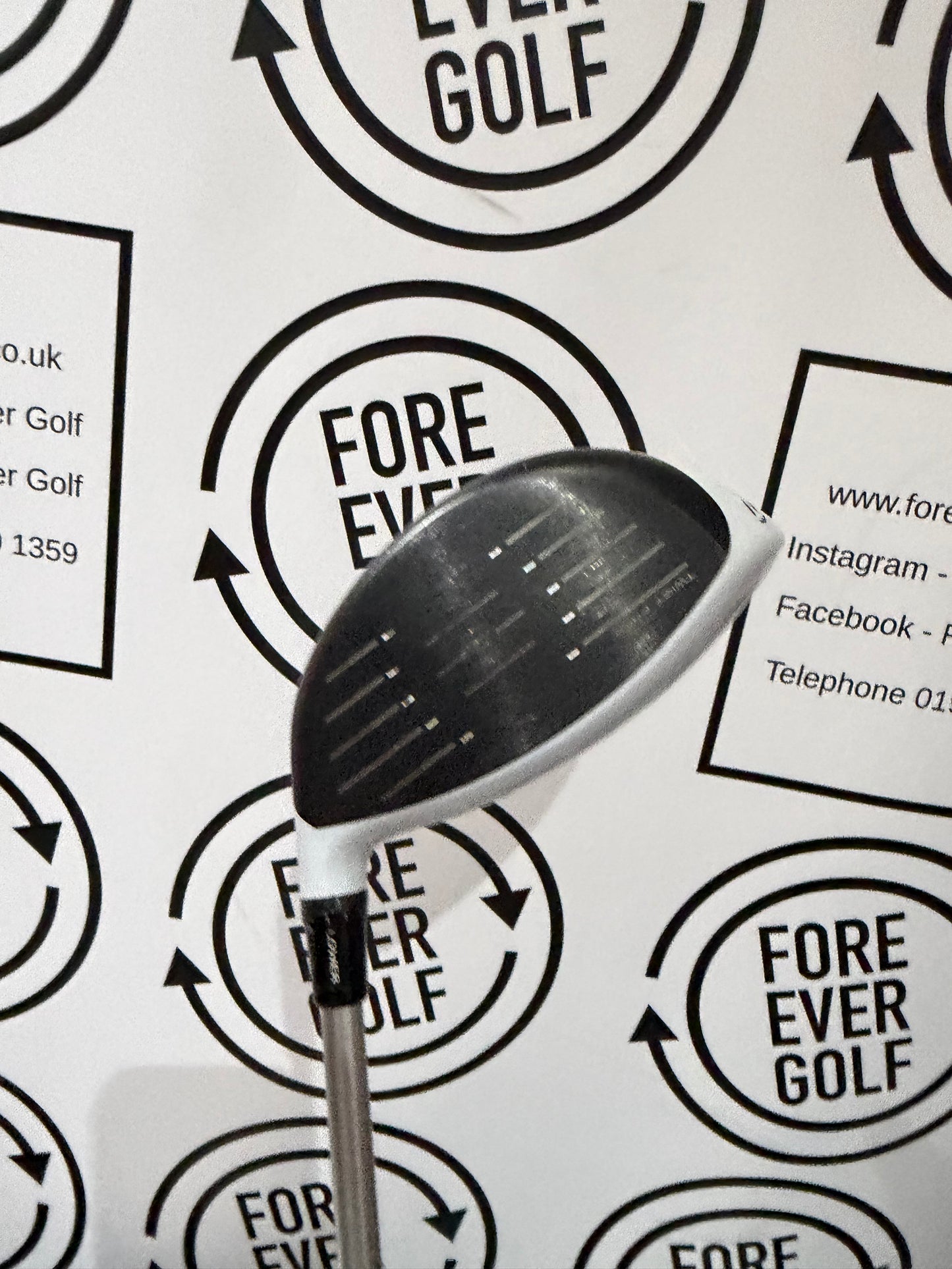 TAYLORMADE SIM2 DRIVER / 9 Degree / Mens RH / 60g Stiff Flex