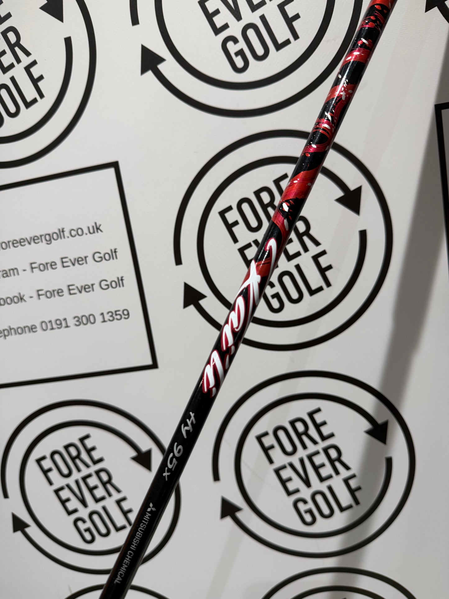 TAYLORMADE Qi10 TOUR 3 HYBRID / 19.5 Deg / RH / 95g X-Stiff Flex