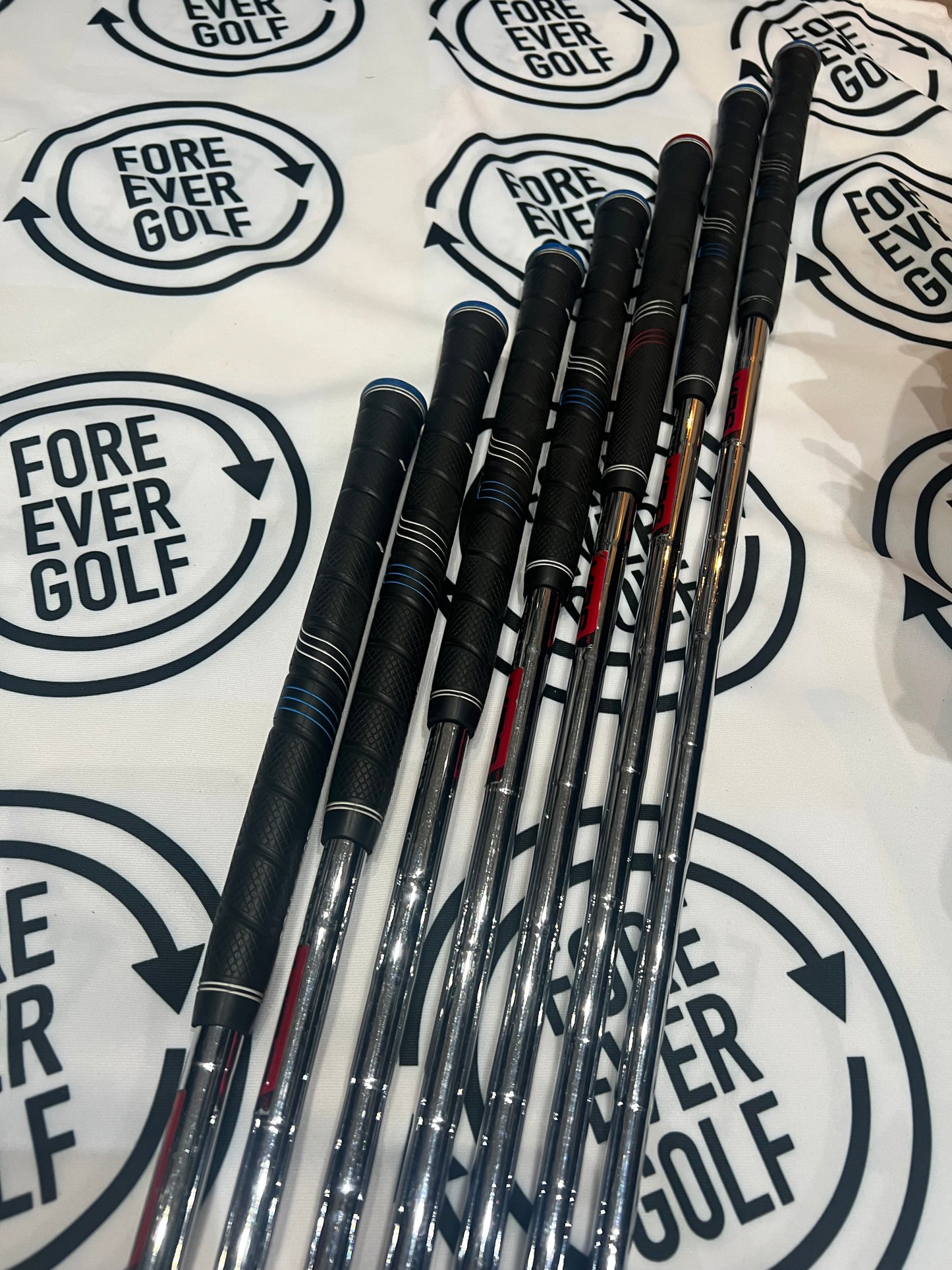 PING G400 IRONS / 4 - PW / Mens RH / 110g Reg Flex / GREEN DOT