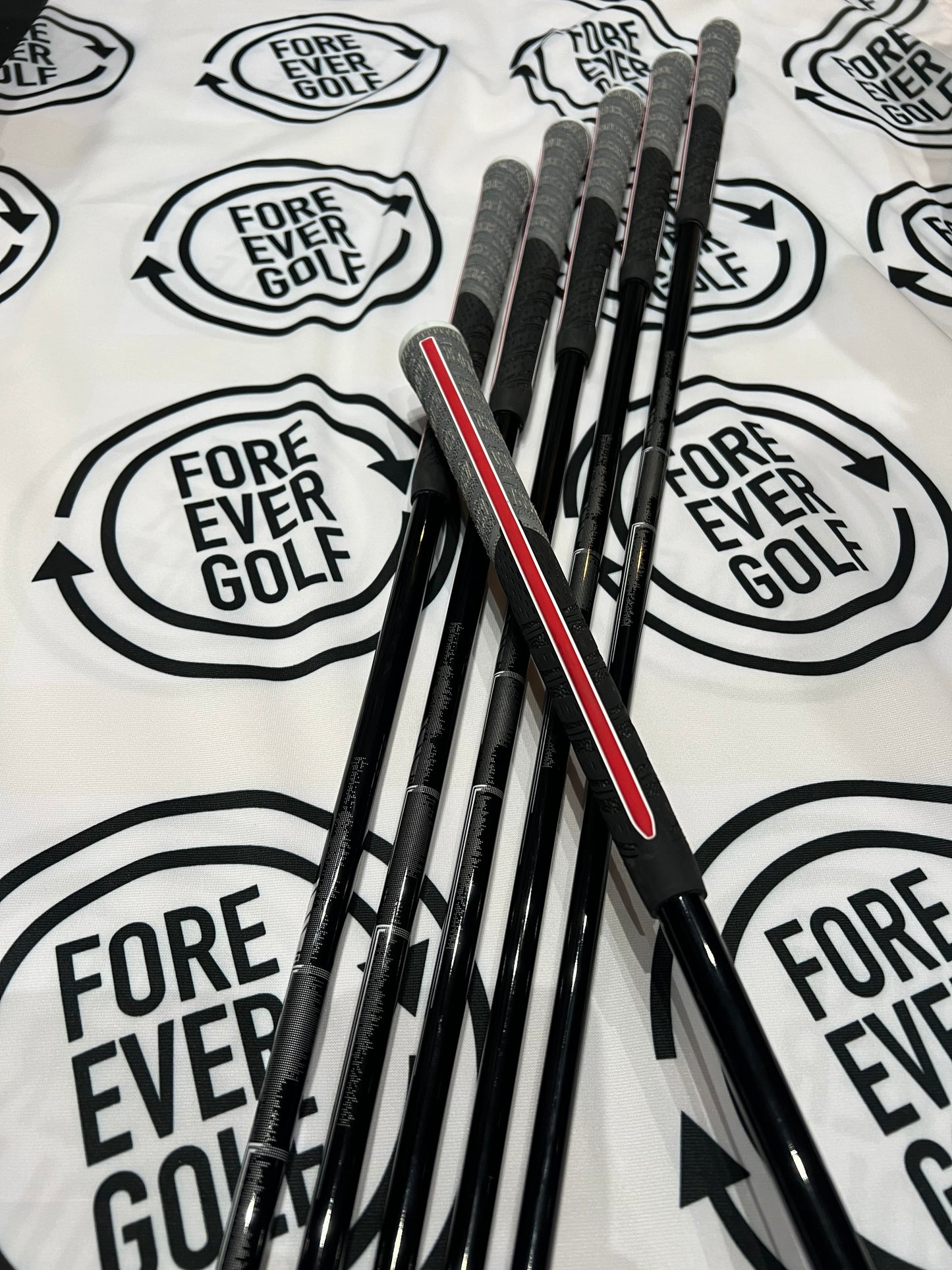 CALLAWAY APEX Ai200 IRONS / 6 - GW / RH / 85g Reg Flex Graphite Shafts