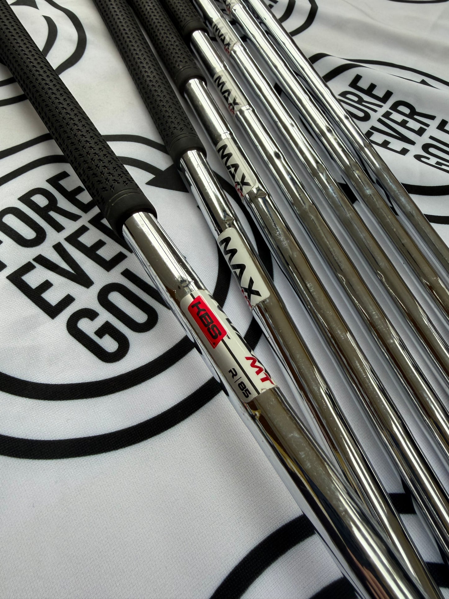 TAYLORMADE STEALTH IRONS / 5 - AW / Mens RH / 85g Reg Flex