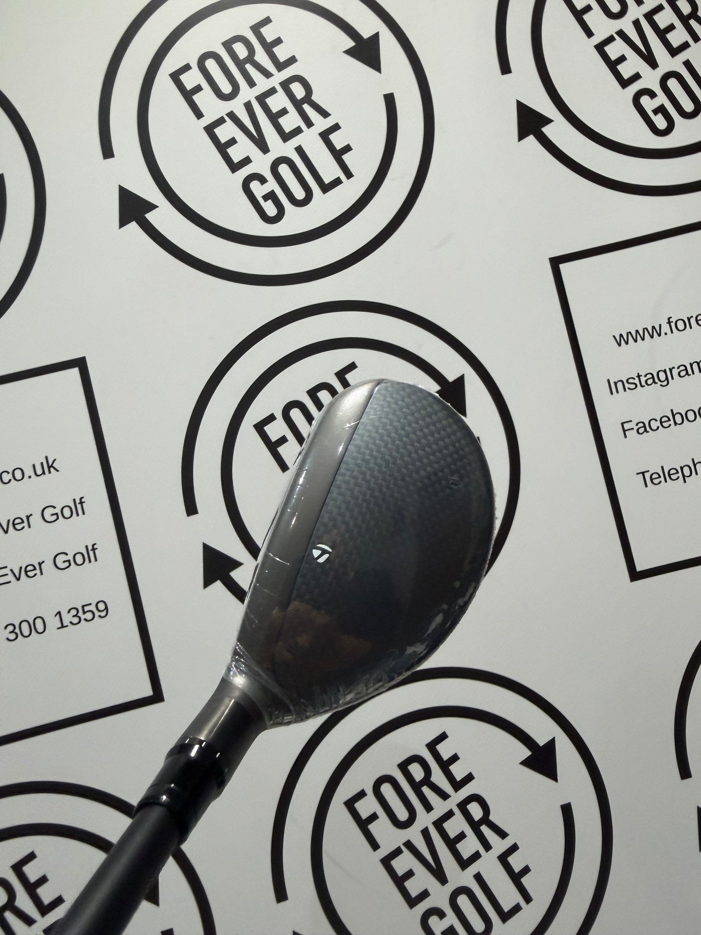 TAYLORMADE Qi35 3 HYBRID / 19 Degree / Mens RH / 70g Stiff Flex