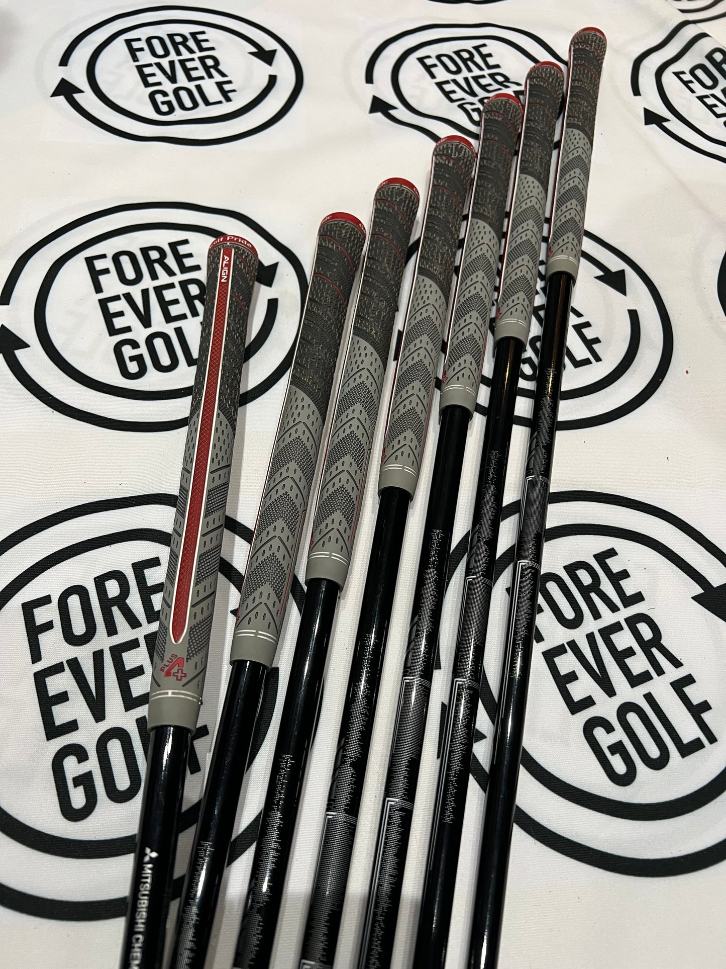 MIZUNO JPX 925 HOT METAL PRO IRONS / 5 - SW / RH / 55g Graphite A Flex