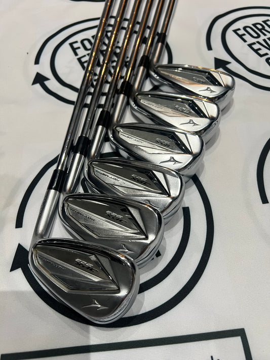 MIZUNO JPX 923 HOT METAL IRONS / 5 - PW / Mens RH / 95g Reg Flex