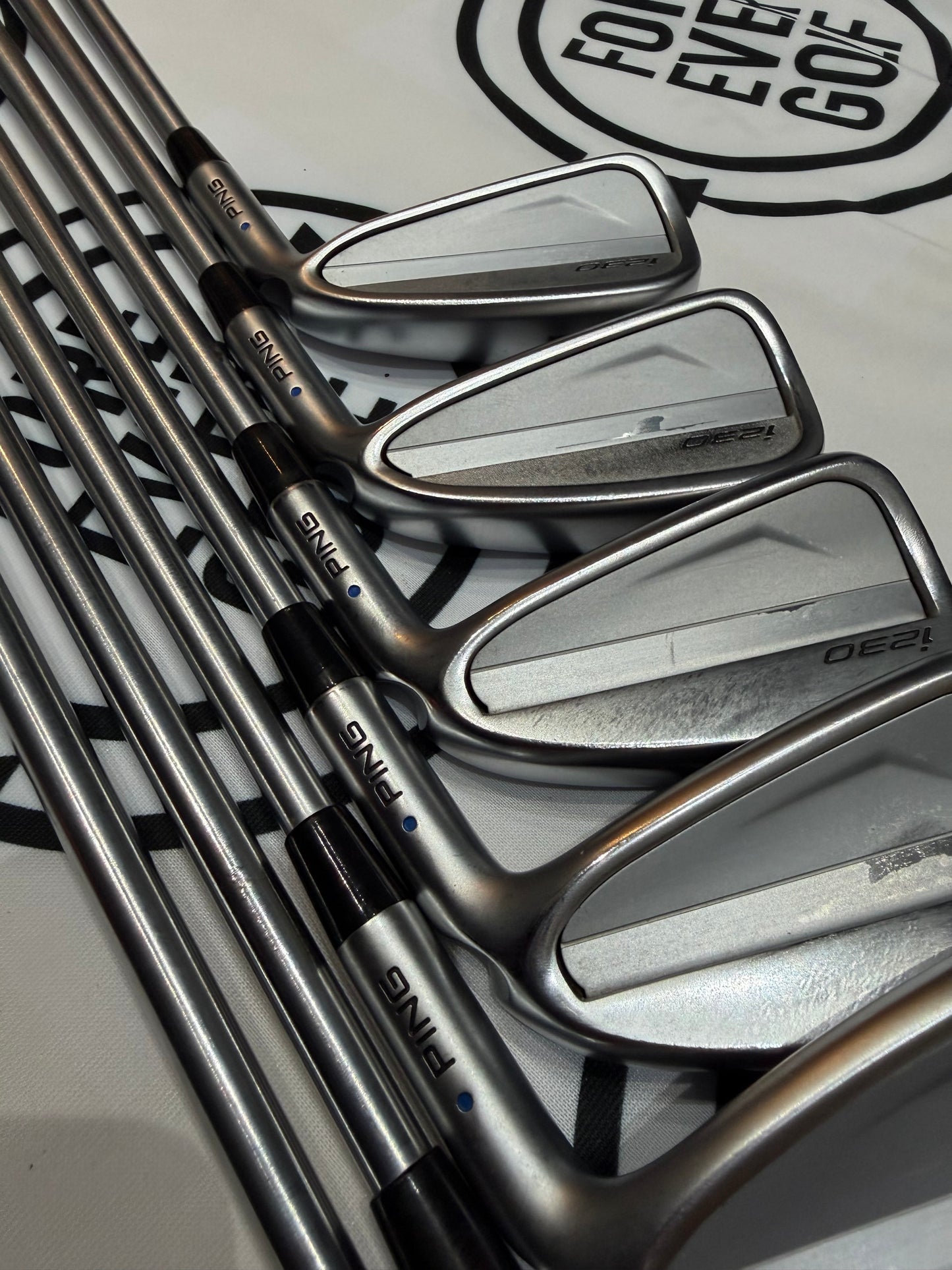 PING i230 IRONS / 4 - PW / Blue Dot / Mens RH / 115g X-Stiff Flex