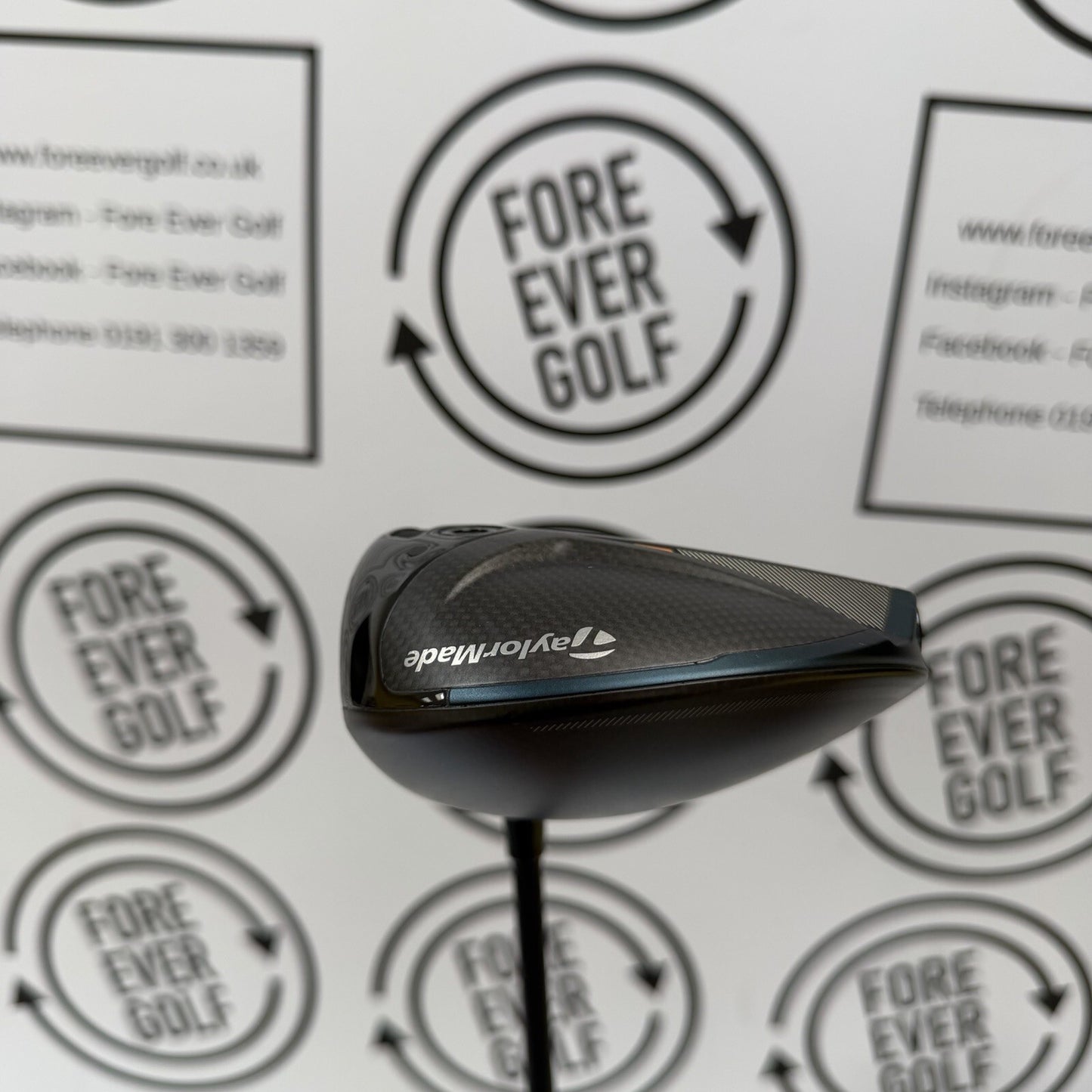 TAYLORMADE Qi4D DRIVER / 9 Degree / RH / 50g Stiff Flex / MINT USED