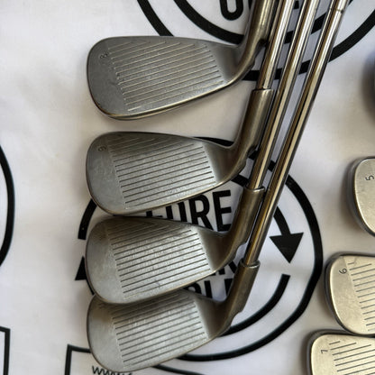 PING G30 IRONS / 4 - PW + UW / RH / Regular Flex / Black Dot / GOOD USED