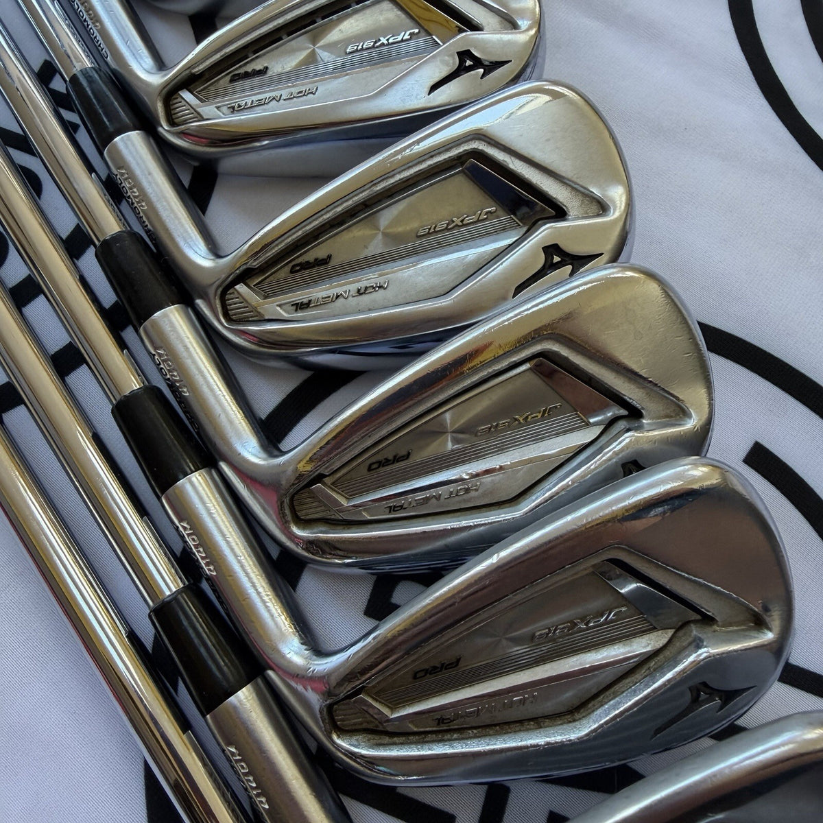MIZUNO JPX 919 HOT METAL PRO IRONS / 5 - GW / RH / 950GH Stiff Flex / GOOD USED