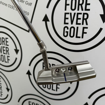 SCOTTY CAMERON CHAMPIONS CHOICE BUTTON BACK PUTTER / 34” / RH / V.GOOD