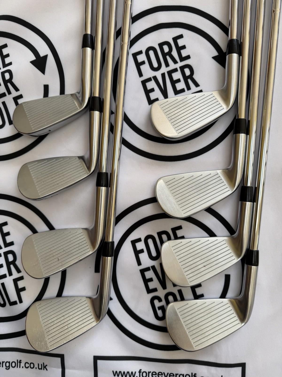 TITLIEST T100 (2021) IRONS / 3 - PW / Mens RH / AWT White Reg Flex / MINT USED