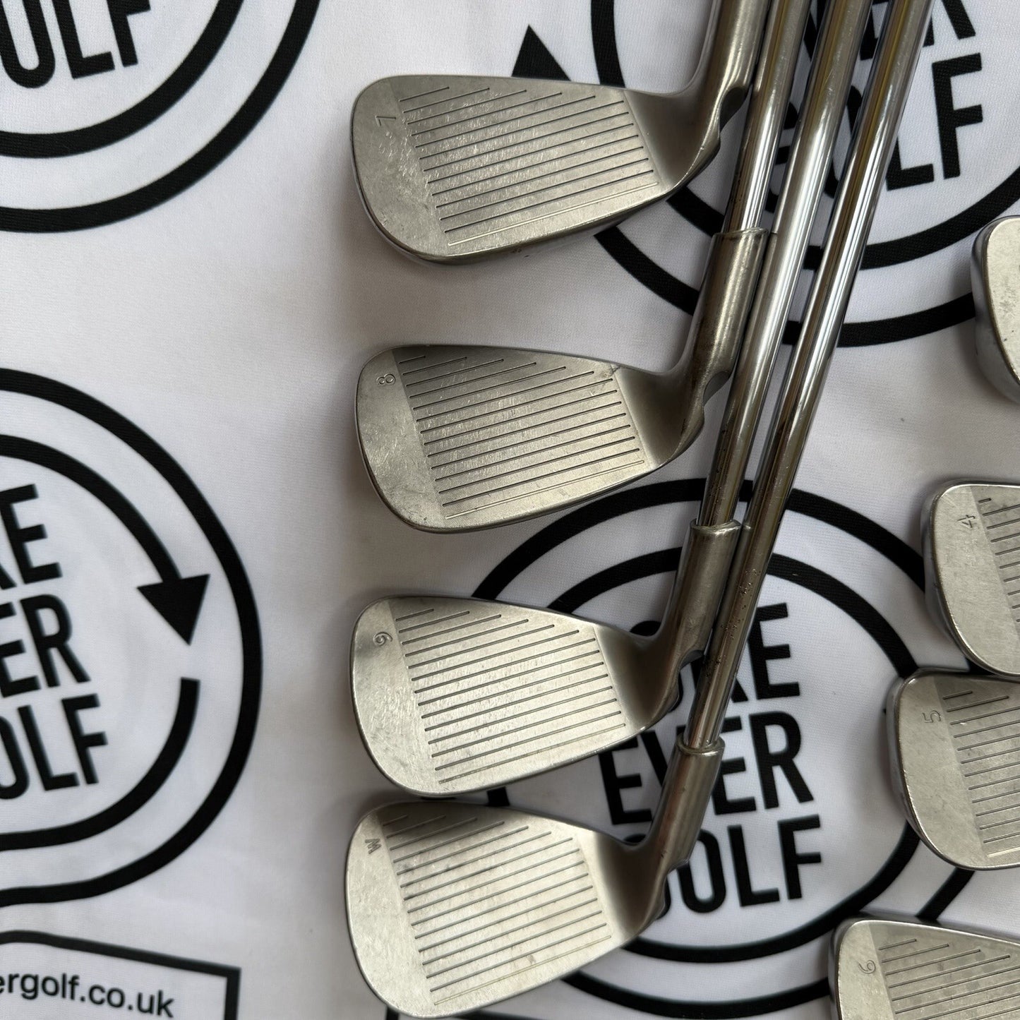 PING i15 IRONS / 3 - PW / RH / White Dot / Reg Flex / OK USED