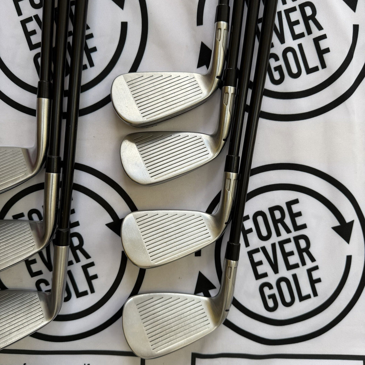 TAYLORMADE Qi IRONS / 5 - AW / Mens RH / 60g Senior Flex / V.GOOD USED