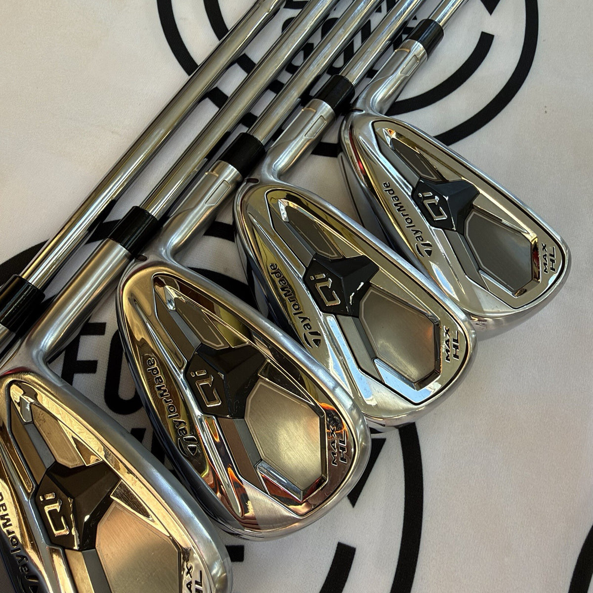 TAYLORMADE Qi MAX HL IRONS / 6 - PW / Mens RH / 90g Reg Flex / V.GOOD USED