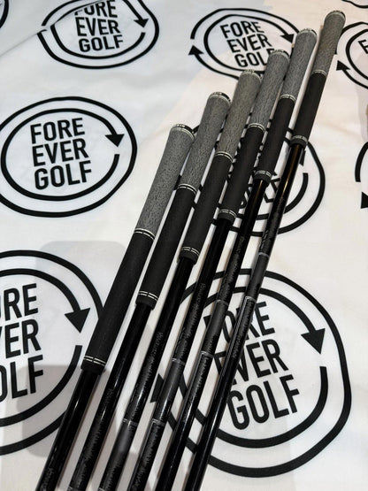 MIZUNO JPX 925 HOT METAL IRONS / 5 - PW / RH / 65g Reg Flex MMT Graphite Shafts