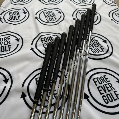 WILSON D9 IRONS / 5 - PW + GW + SW / RH /  Regular Flex / GOOD USED