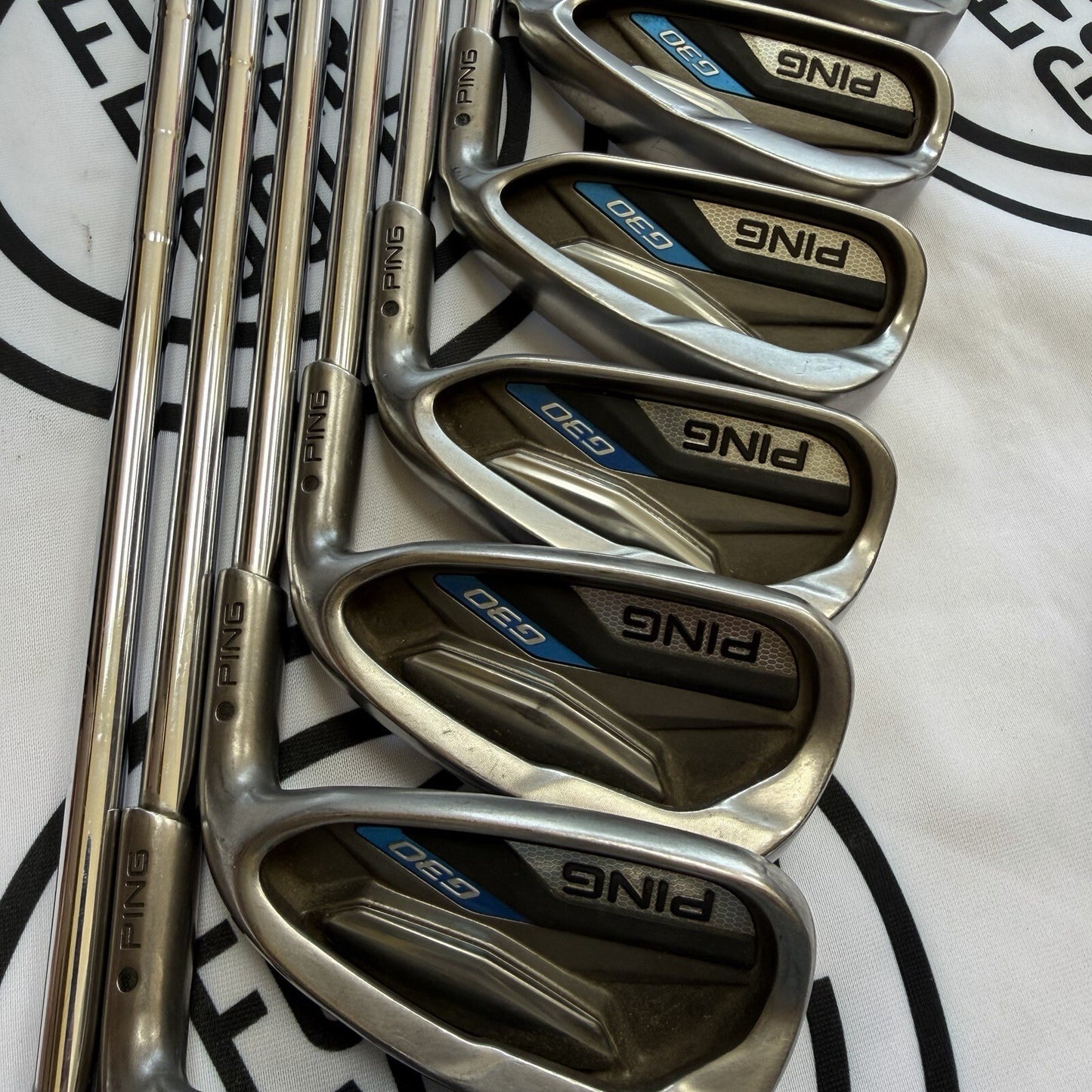 PING G30 IRONS / 4 - PW + UW / RH / Regular Flex / Black Dot / GOOD USED