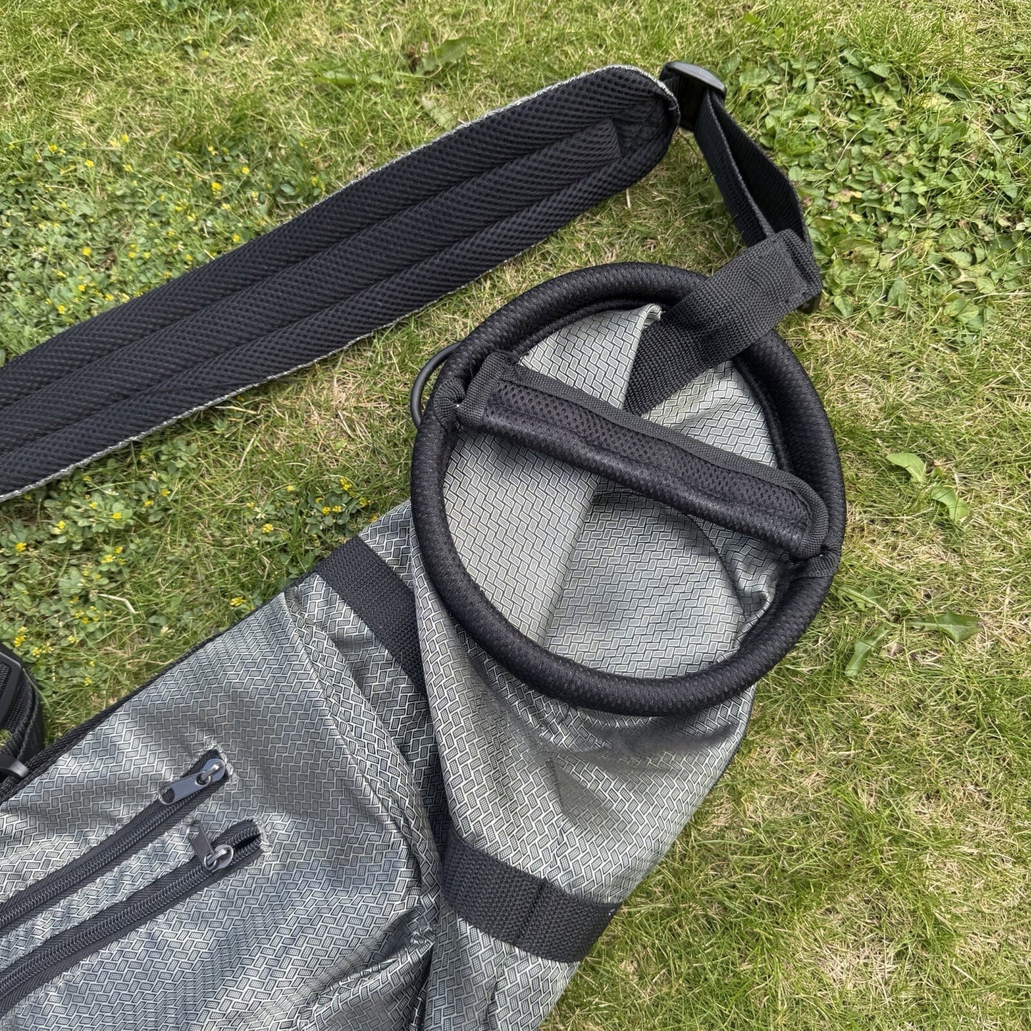 GOLF SUNDAY BAG / Grey/Solver / 2 Way Divide / Lightweight / One Strap / GOOD US