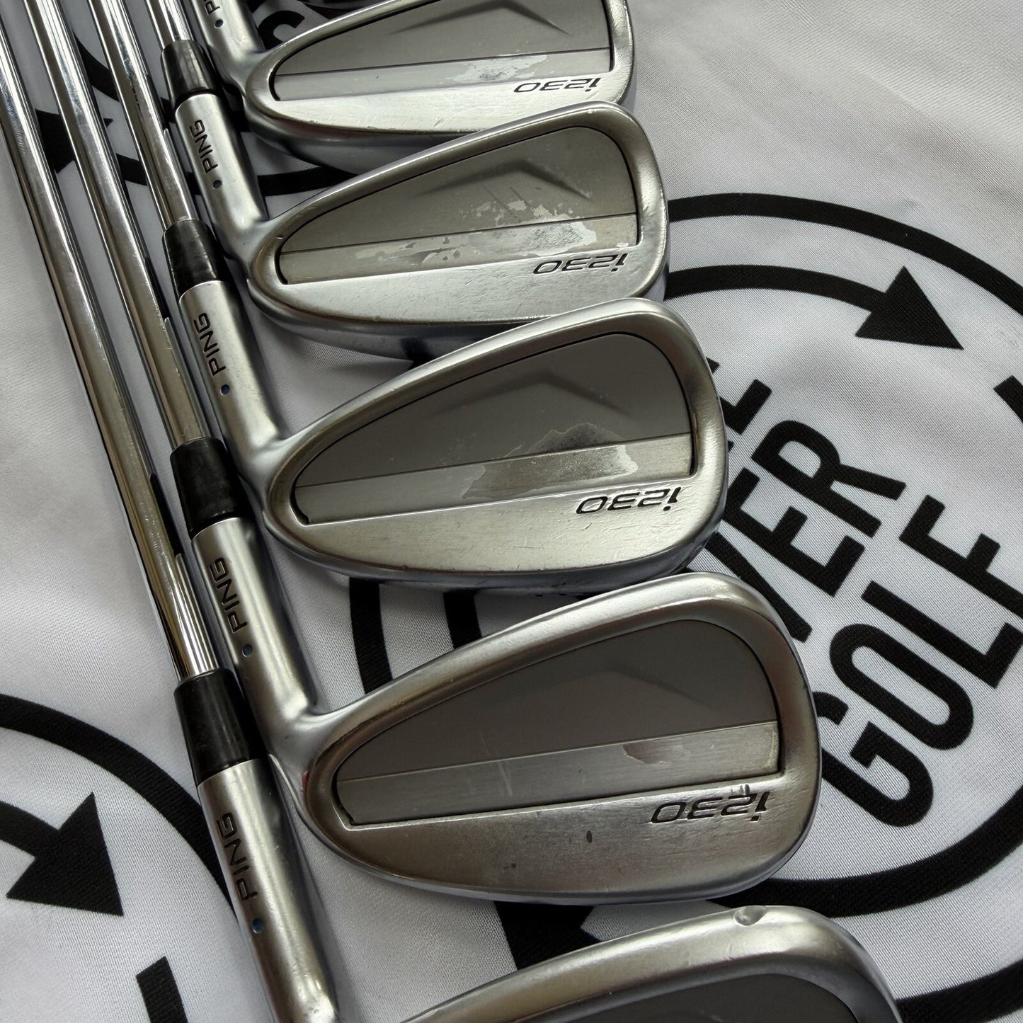 PING i230 IRONS / 5 - PW / Blue Dot / Mens RH / 85g Reg Flex / GOOD USED