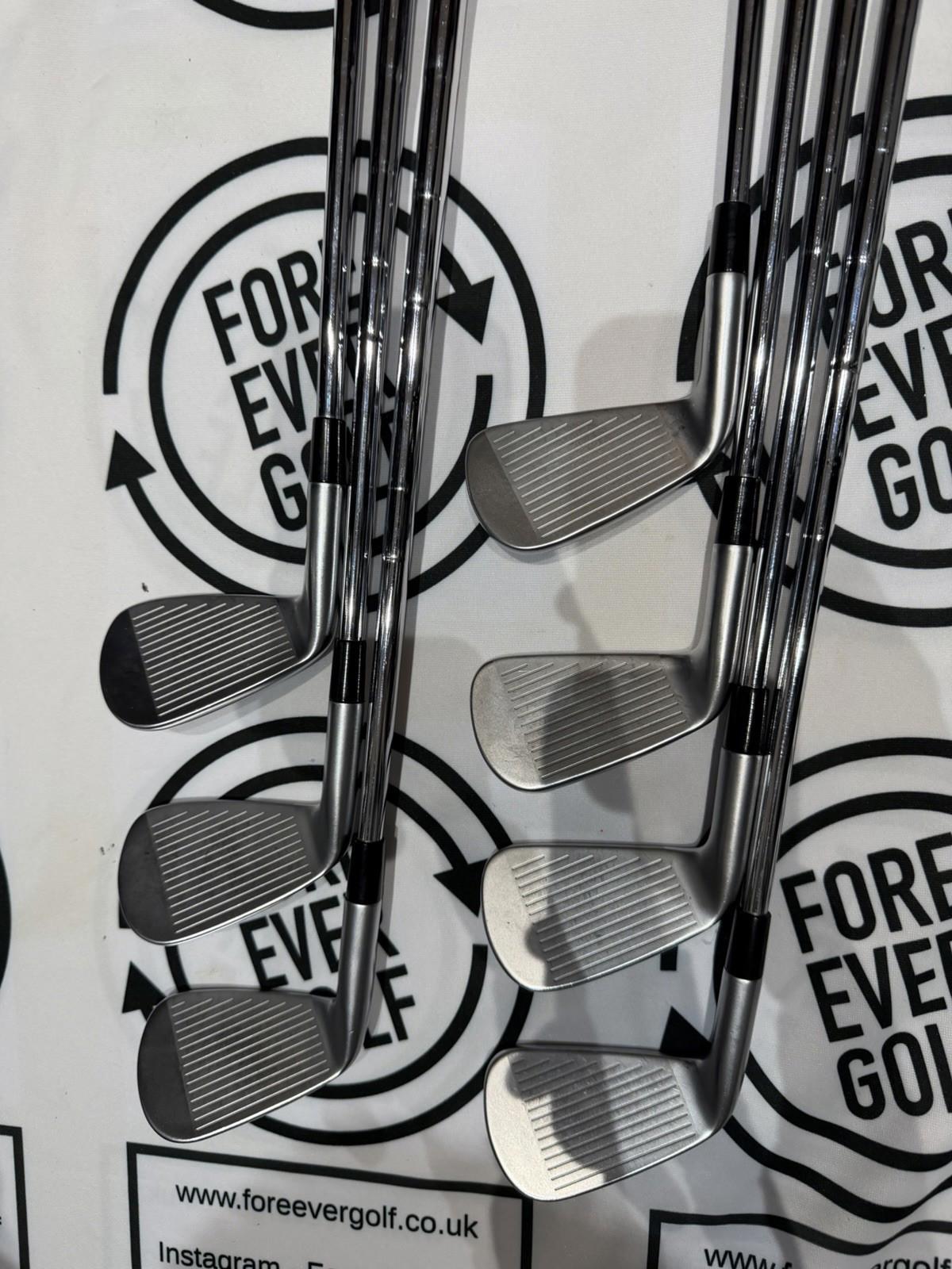 TAYLORMADE P770 (2023) IRONS / 4 - PW / RH / 100g Stiff Flex / GOOD USED