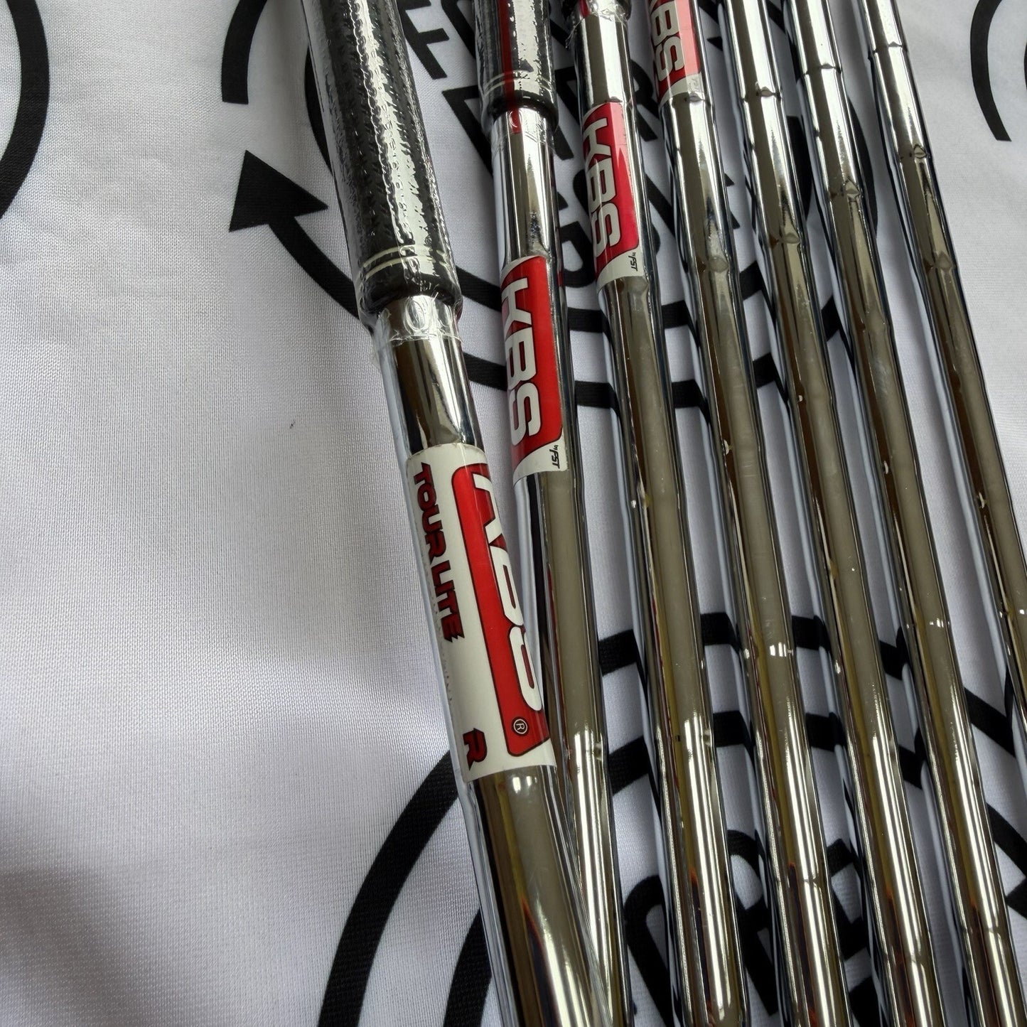 COBRA DS ADAPT IRONS / 5 - GW / Mens RH / 90g Reg Flex / NEW