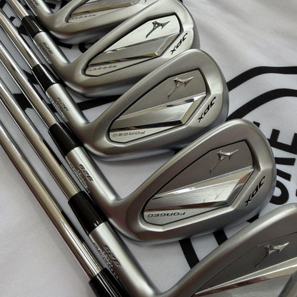 MIZUNO JPX 925 FORGED IRONS / 5 - GW / Mens RH / 100g Reg Flex / MINT USED