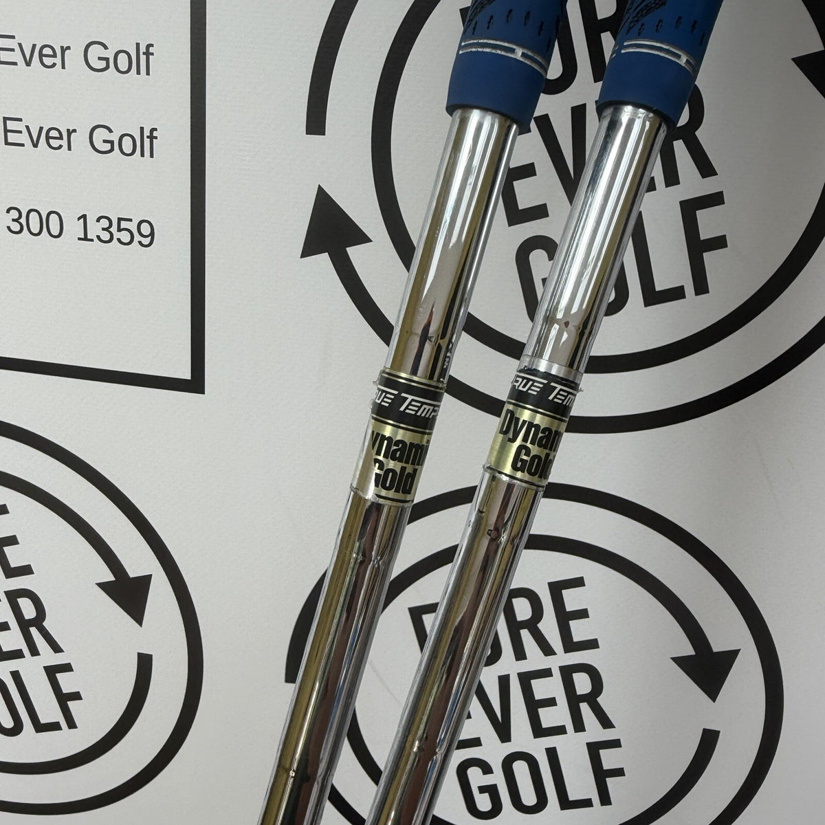 CLEVELAND RTX 588 WEDGE SET / 52 & 58 / RH / Wedge Flex / OK USED