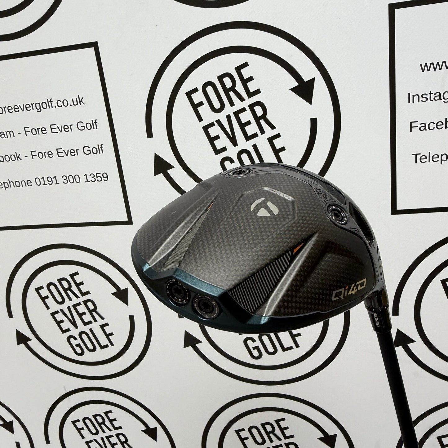 TAYLORMADE Qi4D DRIVER / 10.5 Degree / RH / 50g Reg Flex / MINT USED